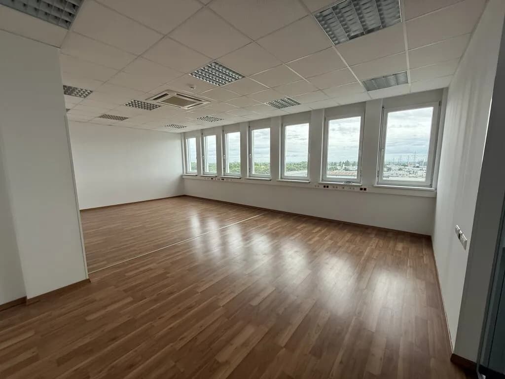6-Zimmer-Gewerbeimmobilie mieten in Mödling – 323 m², € 4.137 – Bild 8 von 17