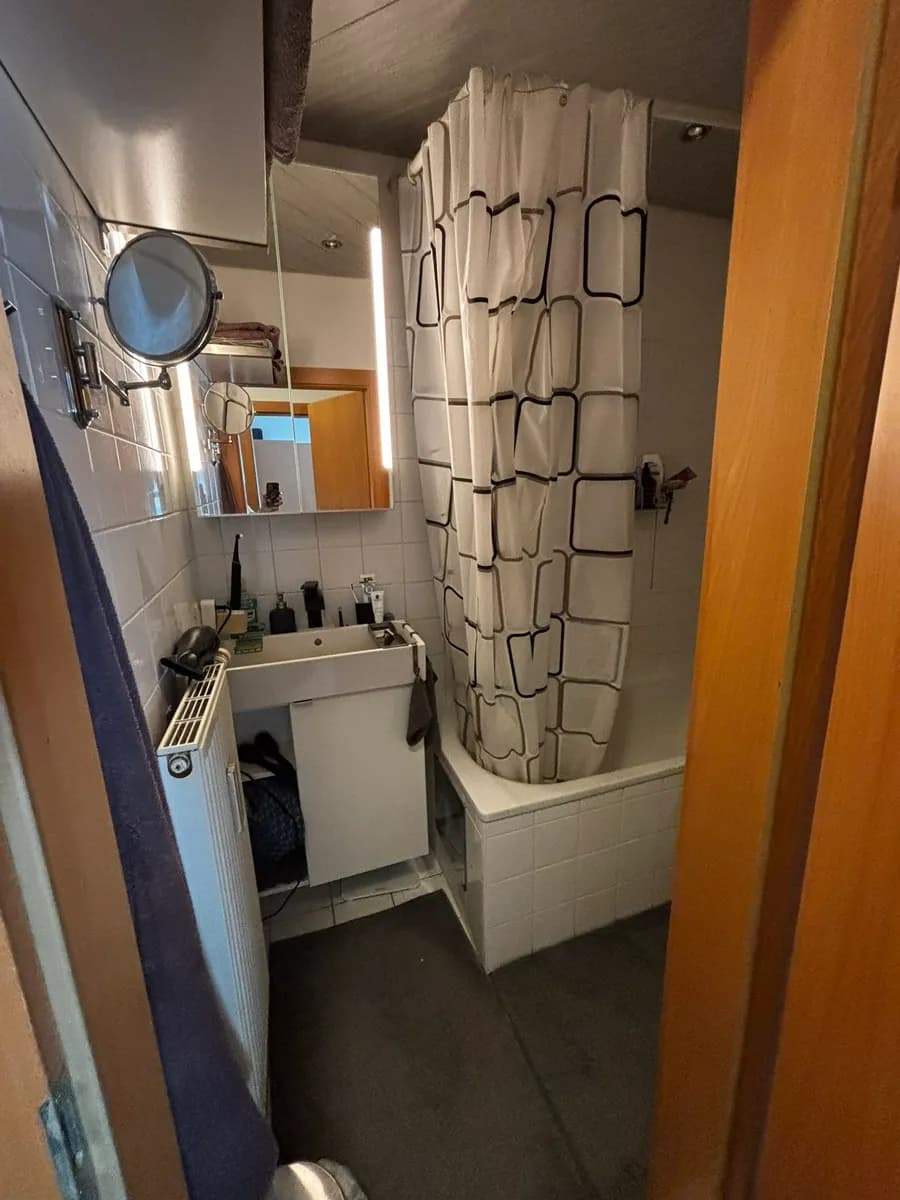 2-Zimmer-Wohnung mieten in Linz – 40 m², € 408 – Bild 2 von 8