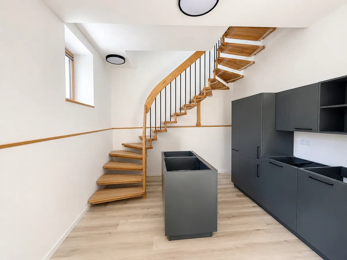 5-Zimmer-Wohnung mieten in Innsbruck – 65 m², € 2.800 – Bild 2 von 10