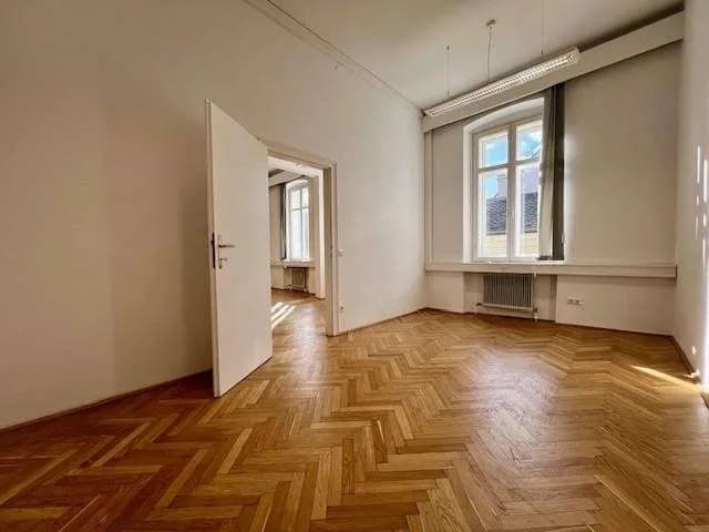 7-Zimmer-Gewerbeimmobilie mieten in Linz – 207 m², € 2.499 – Bild 3 von 12