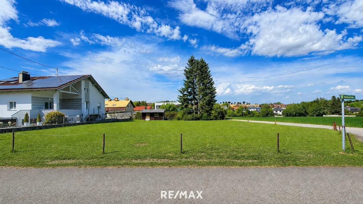 Grundstück kaufen in Linz Land – 921 m², € 299.325