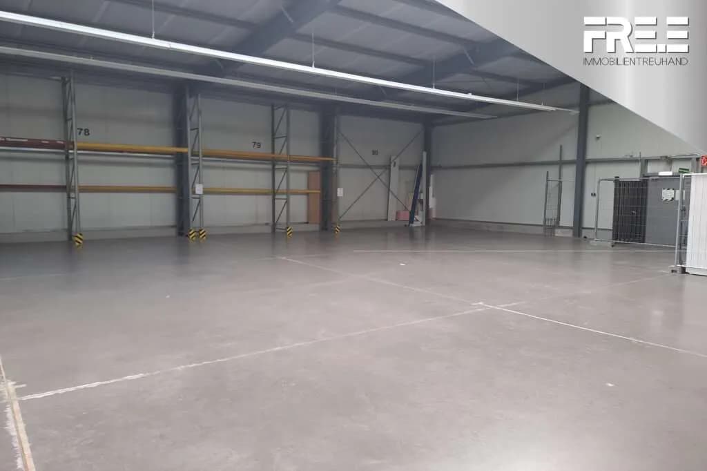 Gewerbeimmobilie mieten in Sankt Pölten Land – 250 m², € 7 – Bild 2 von 3