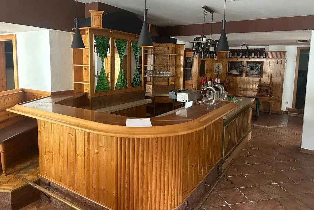 4-Zimmer-Gewerbeimmobilie kaufen in Vöcklabruck – 430 m² – Bild 9 von 14