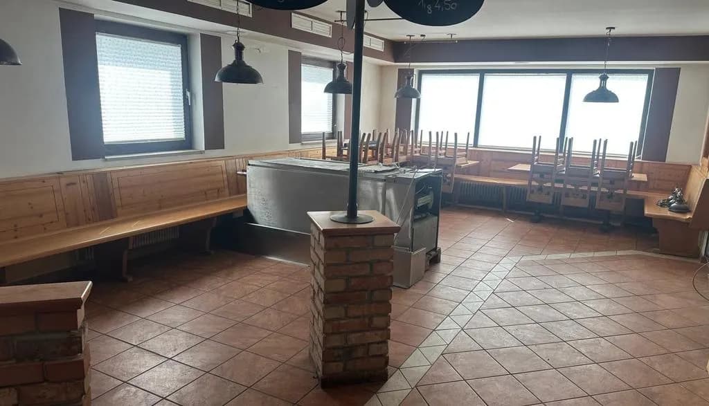 4-Zimmer-Gewerbeimmobilie kaufen in Vöcklabruck – 430 m² – Bild 11 von 14