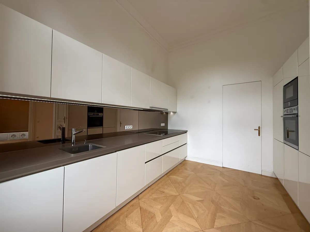 5-Zimmer-Wohnung mieten in Wien – 232,9 m², € 7.796 – Bild 21 von 51