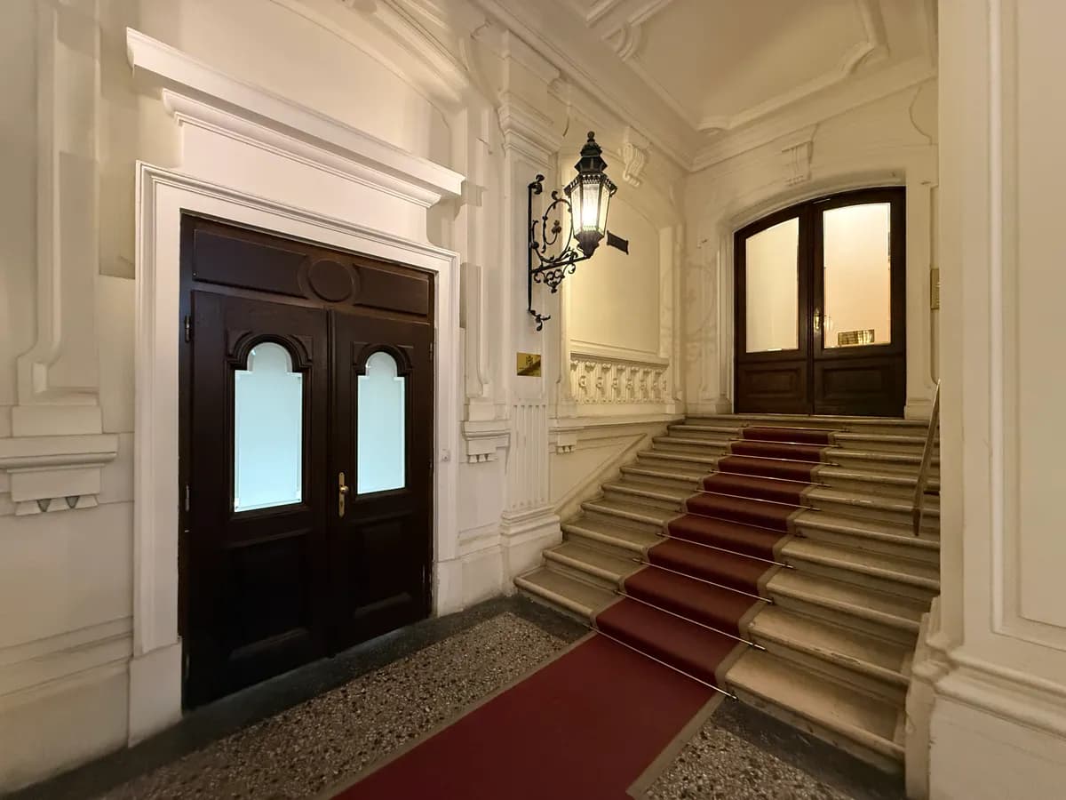 5-Zimmer-Wohnung mieten in Wien – 232,9 m², € 7.796 – Bild 50 von 51