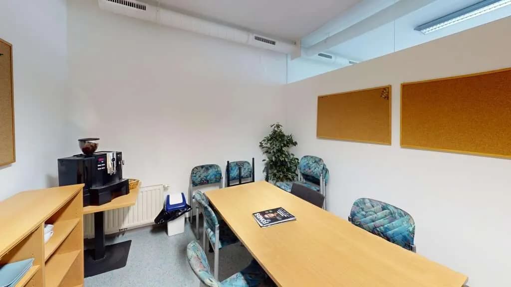 5-Zimmer-Gewerbeimmobilie mieten in Leibnitz – 211 m², € 2.430 – Bild 7 von 14