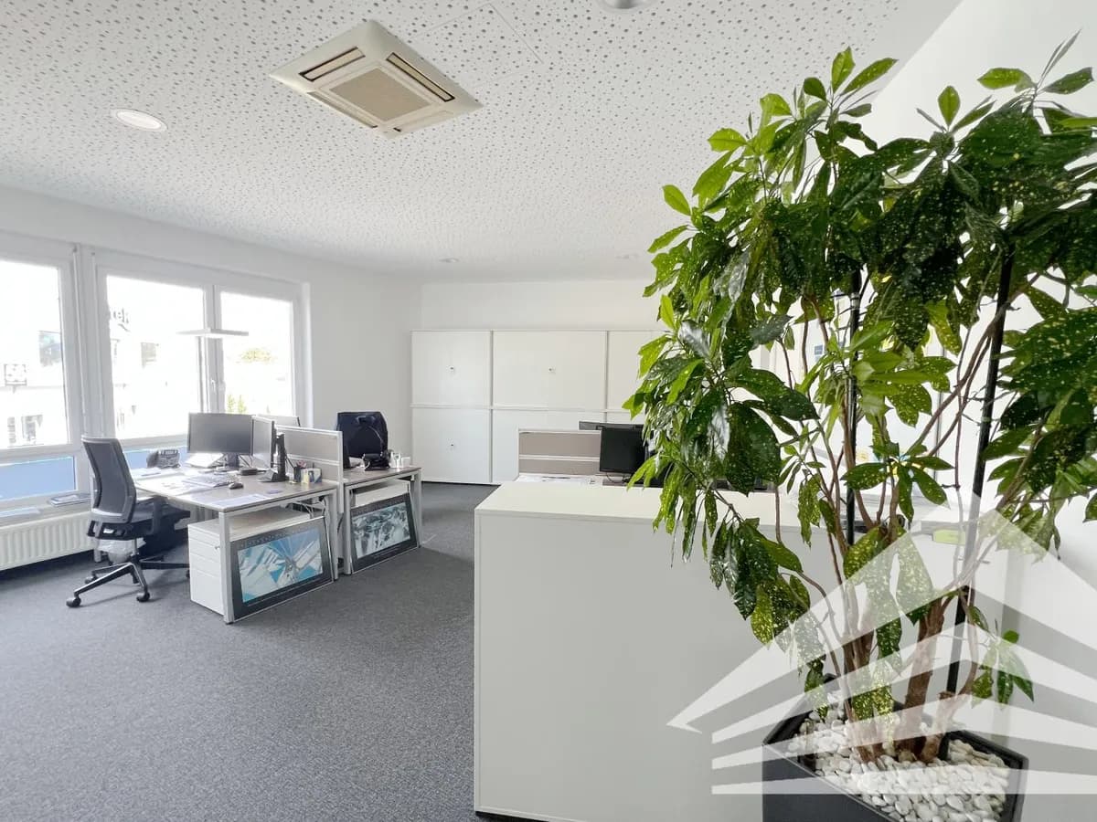 6-Zimmer-Gewerbeimmobilie mieten in Linz – 317 m², € 4.948