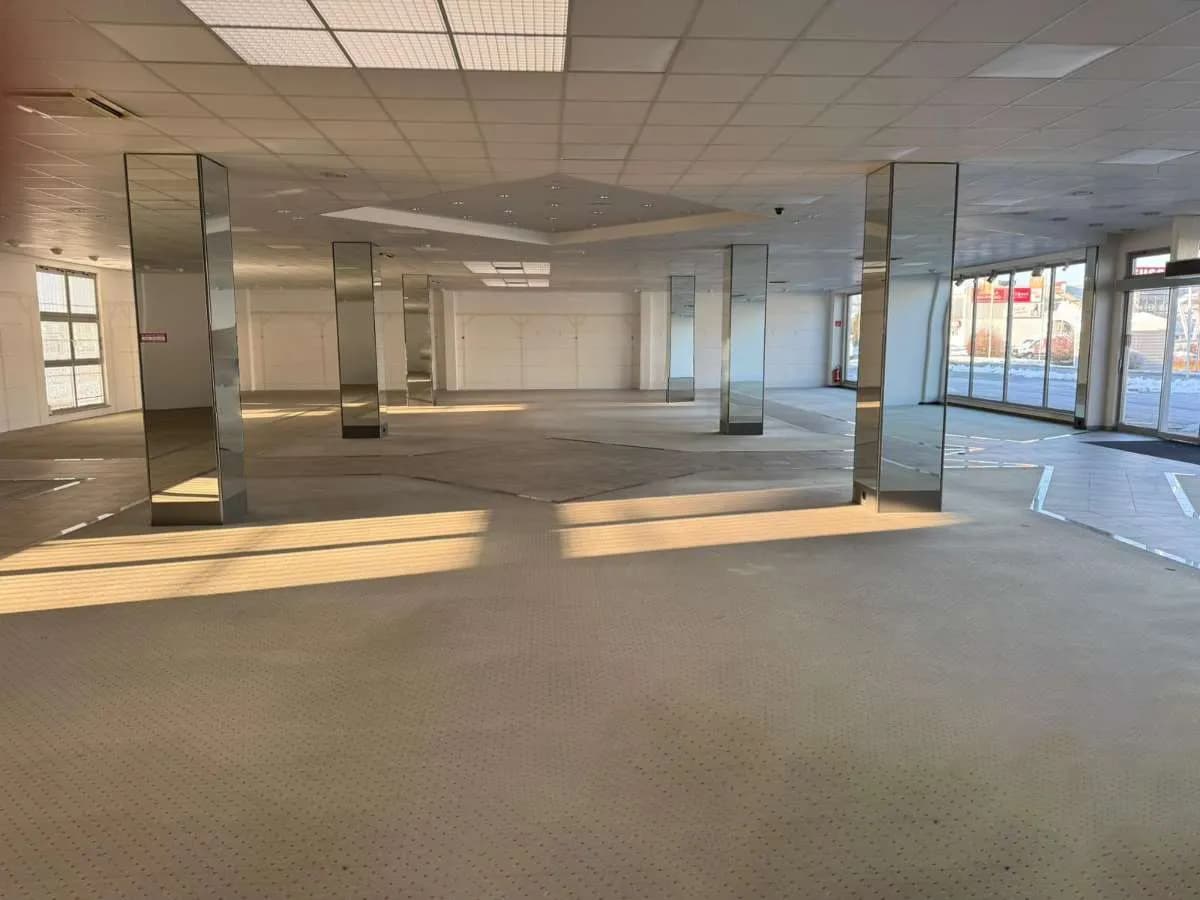 3-Zimmer-Gewerbeimmobilie mieten in Leibnitz – 856 m², € 12 – Bild 3 von 17