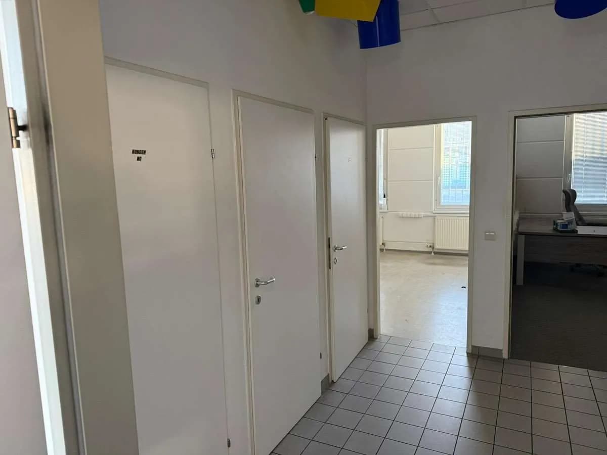 3-Zimmer-Gewerbeimmobilie mieten in Leibnitz – 856 m², € 12 – Bild 14 von 17