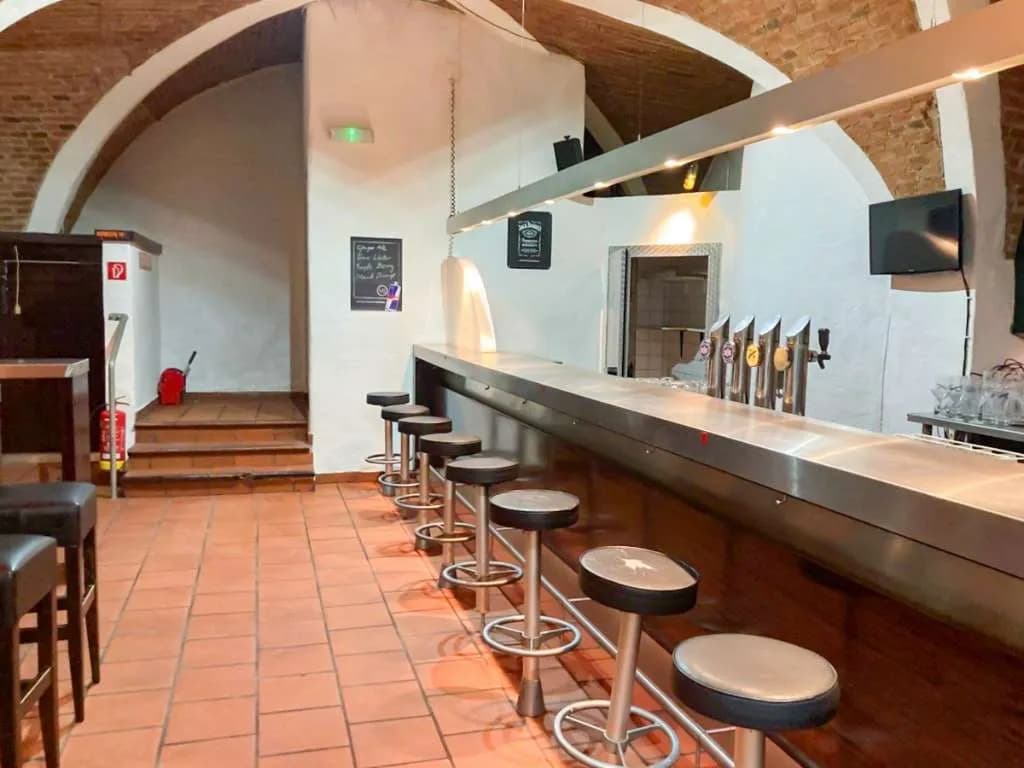 Gewerbeimmobilie mieten in Wiener Neustadt – 122 m², € 1.240 – Bild 3 von 8