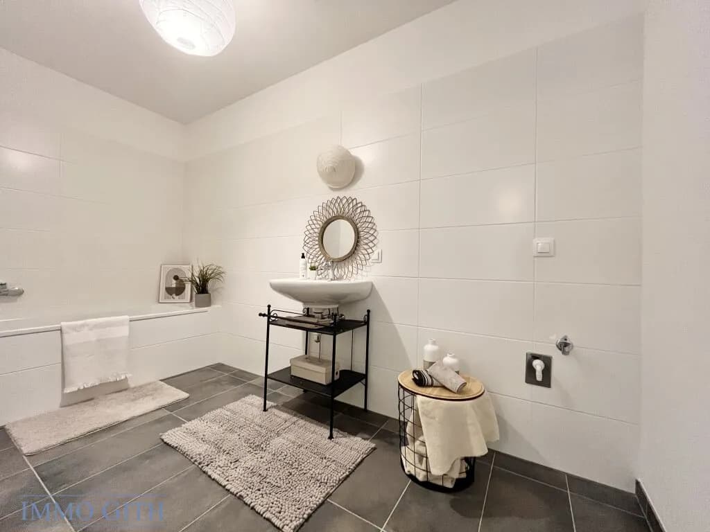 3-Zimmer-Wohnung mieten in Neunkirchen – 78,09 m², € 836 – Bild 8 von 14