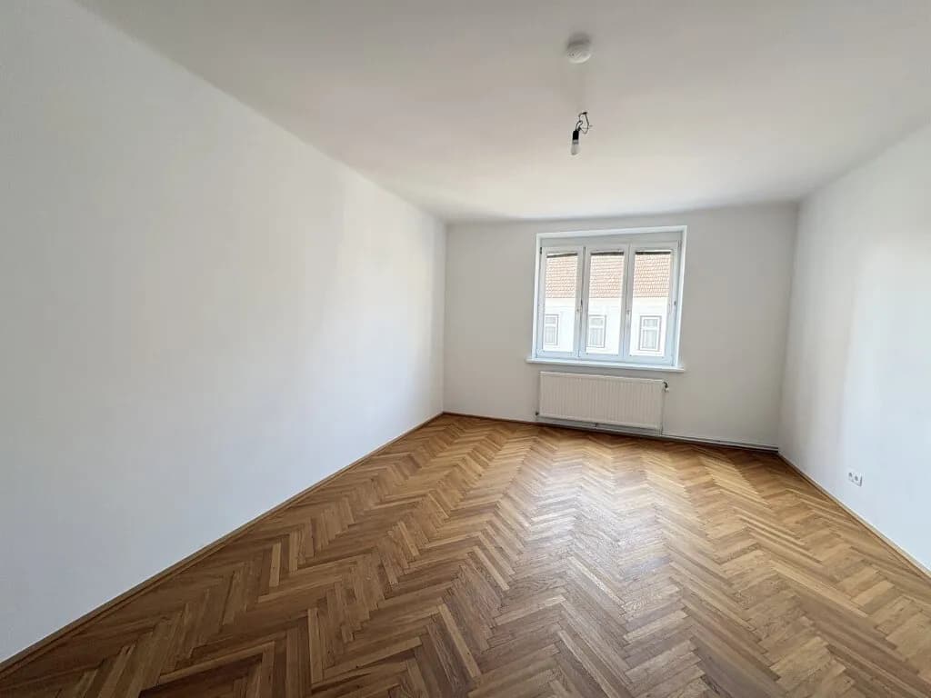 2-Zimmer-Wohnung mieten in Baden – 74,22 m², € 1.099 – Bild 3 von 9