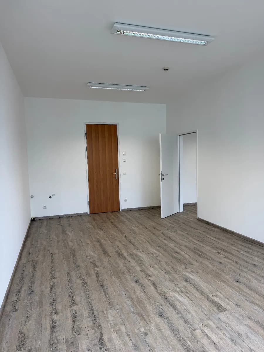 2-Zimmer-Gewerbeimmobilie mieten in Graz – 64 m², € 16 – Bild 8 von 12