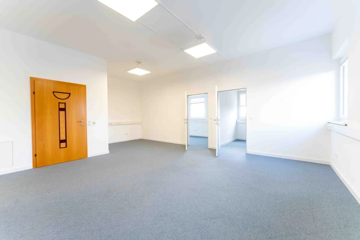 Gewerbeimmobilie mieten in Wels-Land – 63 m², € 1.574 – Bild 2 von 16