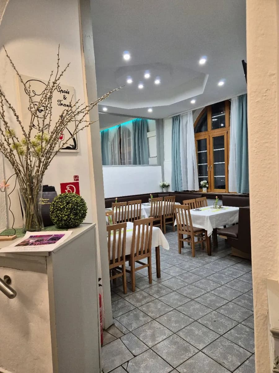 7-Zimmer-Gewerbeimmobilie mieten in Wien – 200 m², € 1.980 – Bild 5 von 6