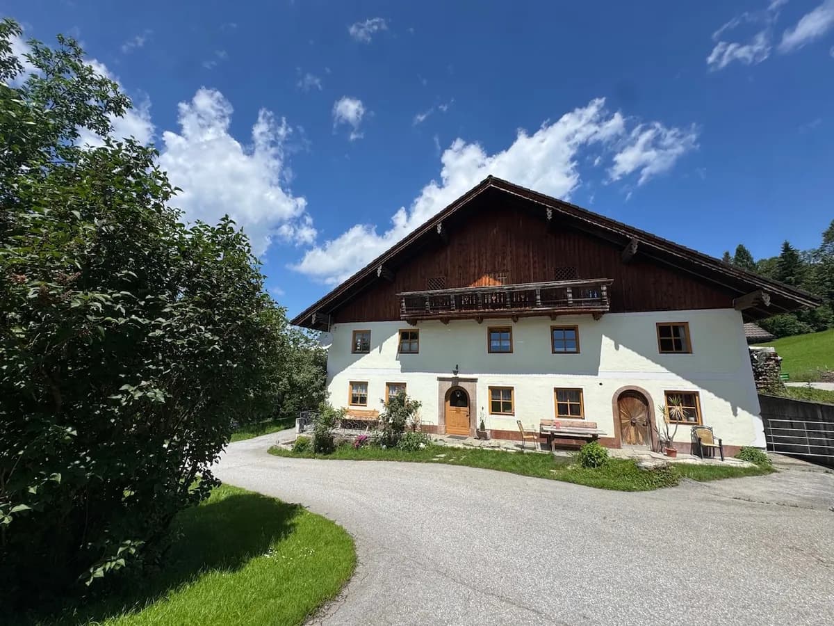 9-Zimmer-Immobilie kaufen in Hallein – 200 m², € 2.400.000 – Bild 2 von 5