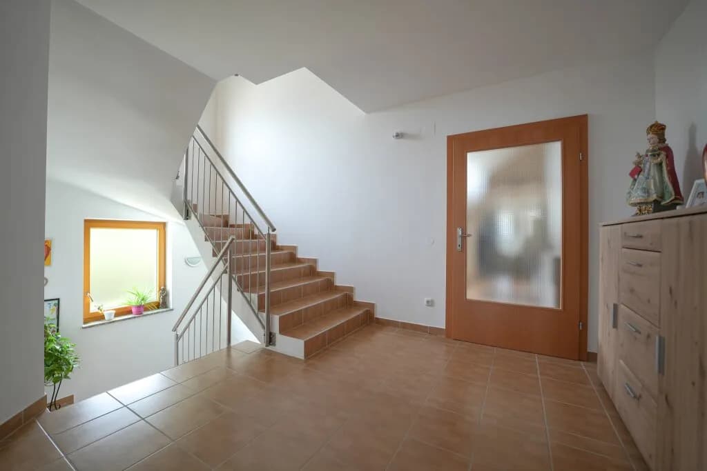5-Zimmer-Gewerbeimmobilie kaufen in Wels – 184 m², € 698.000 – Bild 3 von 25