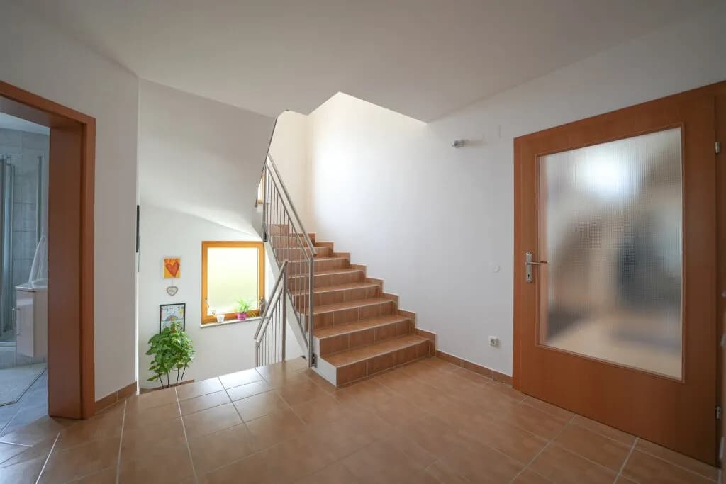 5-Zimmer-Gewerbeimmobilie kaufen in Wels – 184 m², € 698.000 – Bild 9 von 25