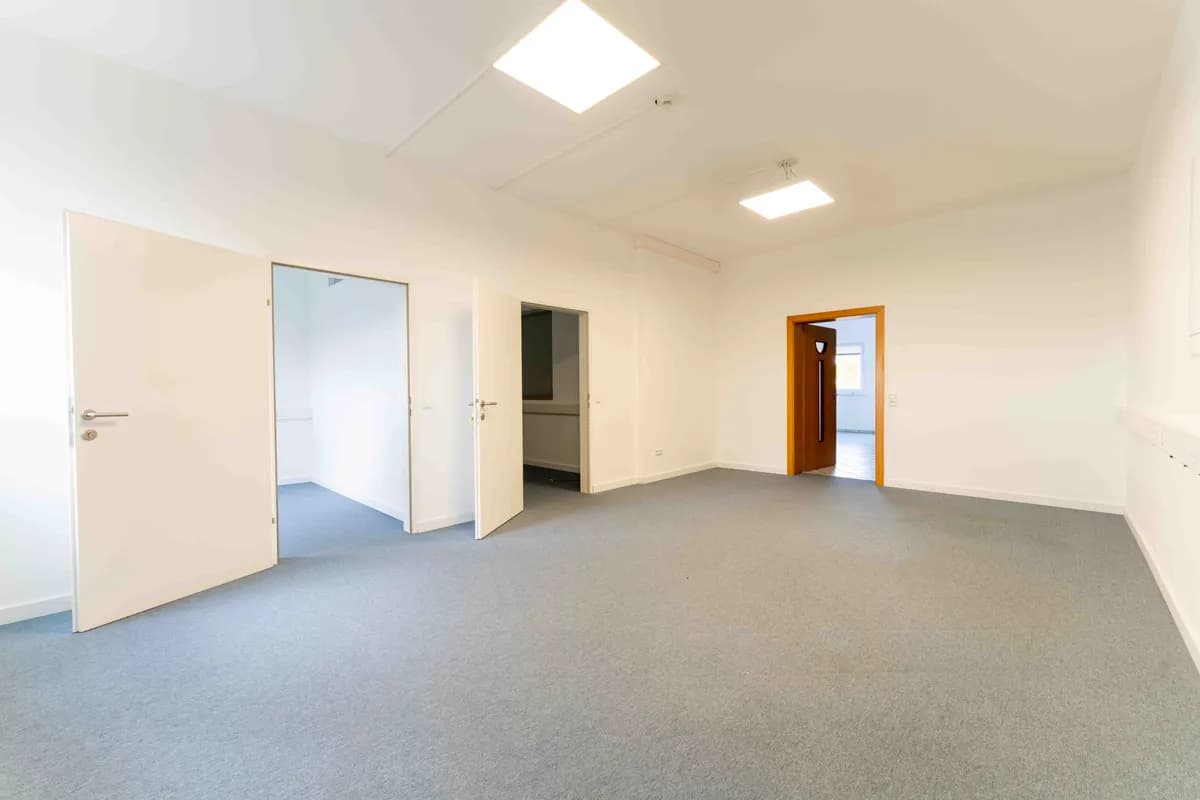 Gewerbeimmobilie mieten in Wels-Land – 16 m², € 357 – Bild 2 von 12