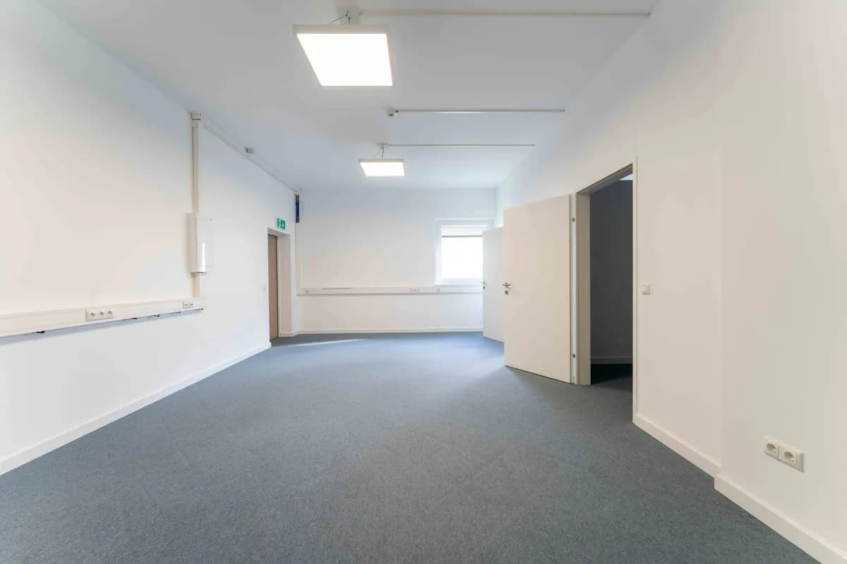 Gewerbeimmobilie mieten in Wels-Land – 16 m², € 357 – Bild 3 von 12