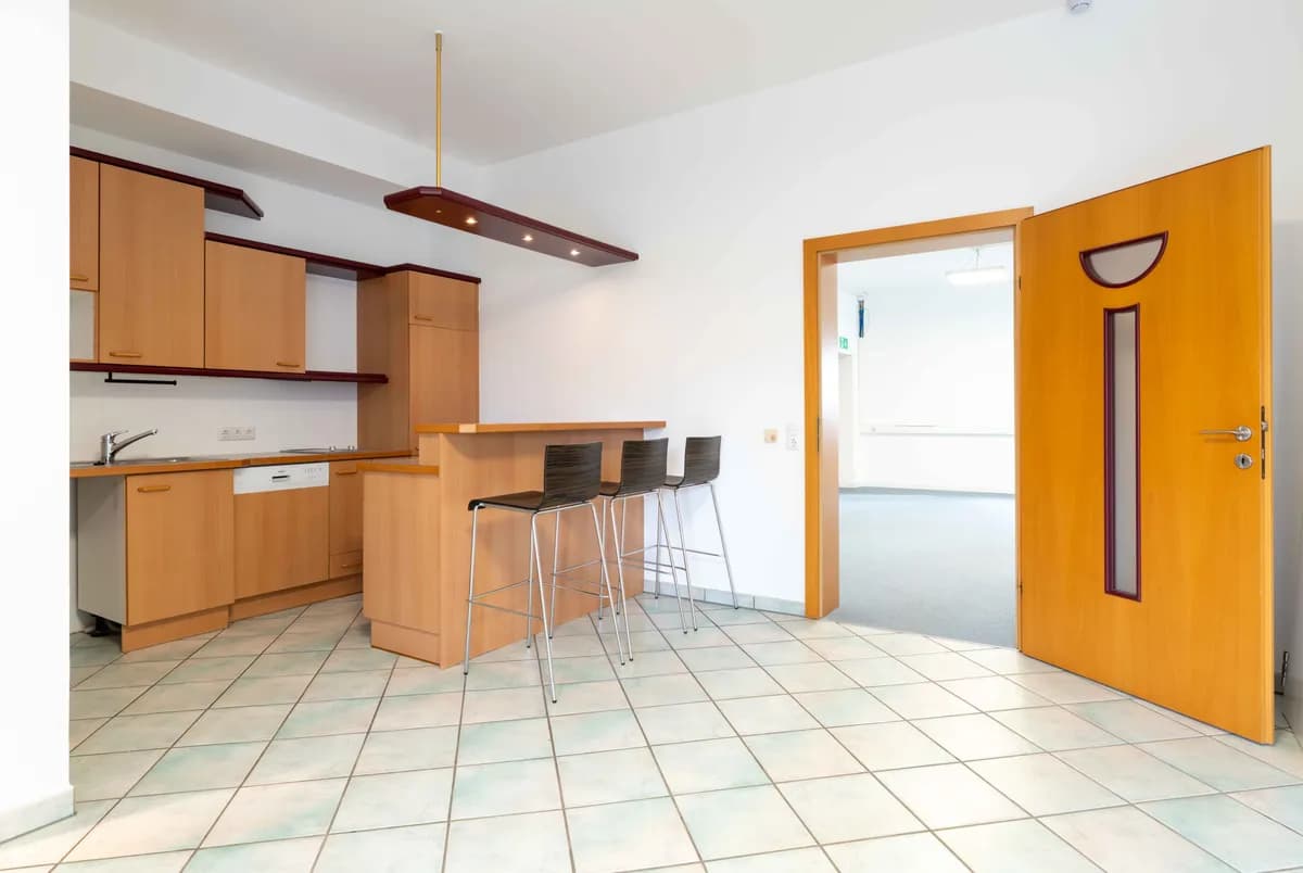 Gewerbeimmobilie mieten in Wels-Land – 16 m², € 357 – Bild 6 von 12