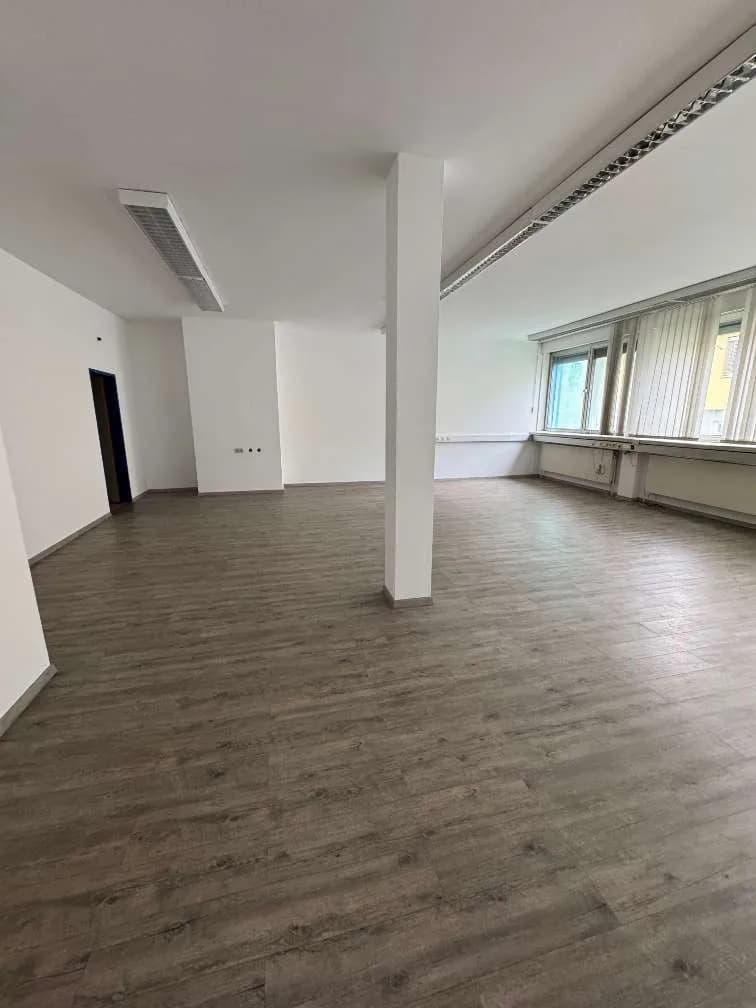 Gewerbeimmobilie mieten in Villach – 90 m², € 990