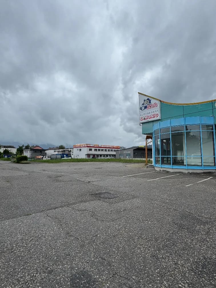 Gewerbeimmobilie mieten in Villach – 353 m², € 5