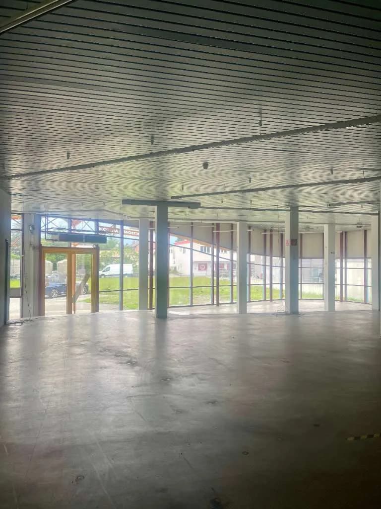 Gewerbeimmobilie mieten in Villach – 353 m², € 5 – Bild 2 von 5