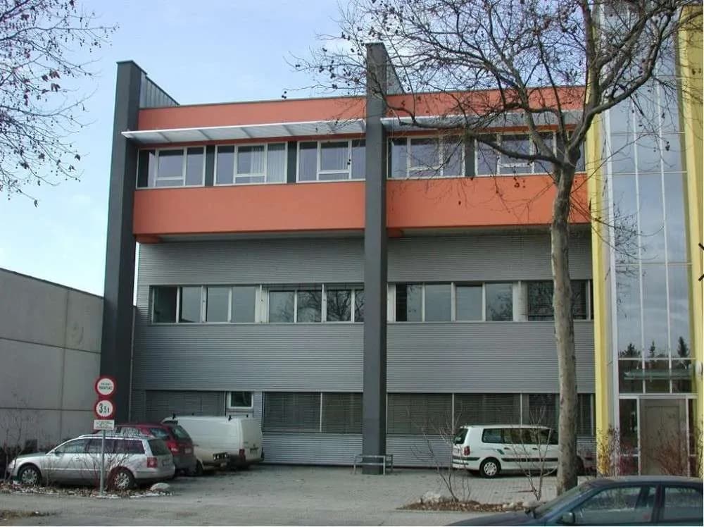 Gewerbeimmobilie mieten in Wien – 411 m², € 10 – Bild 1 von 8
