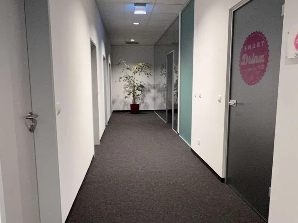 Gewerbeimmobilie mieten in Wien – 411 m², € 10 – Bild 4 von 8