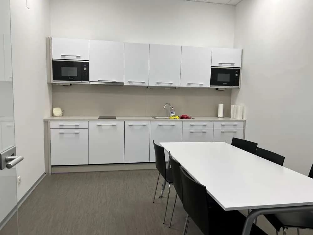 Gewerbeimmobilie mieten in Wien – 411 m², € 10 – Bild 5 von 8