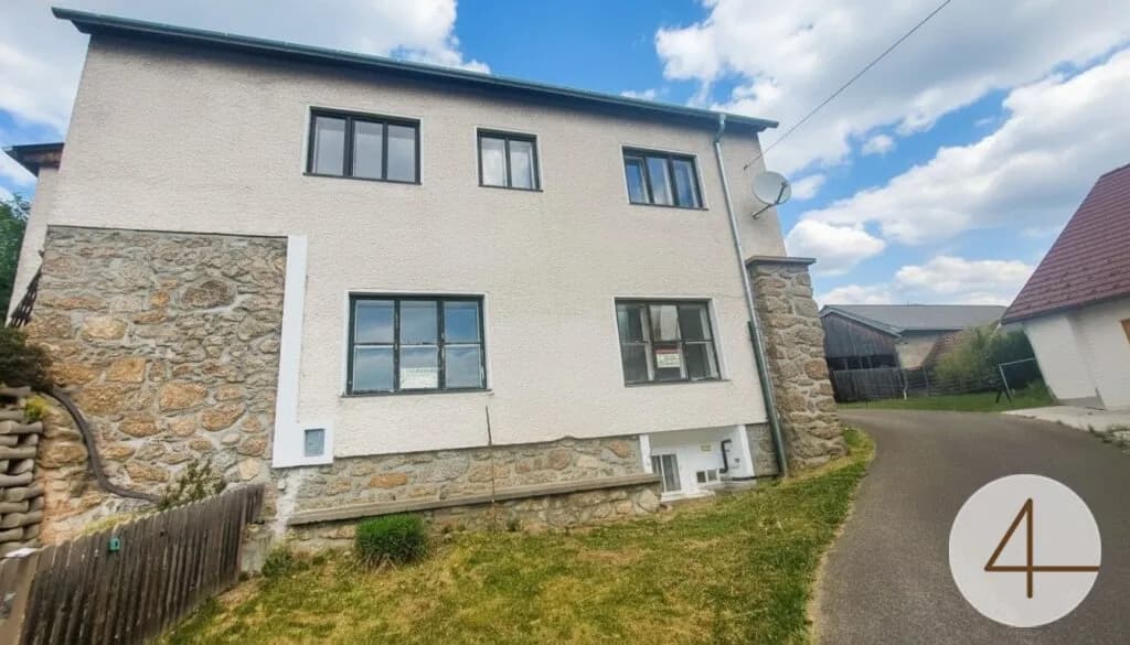 Haus kaufen in Zwettl – 240 m², € 136.000 – Bild 3 von 13