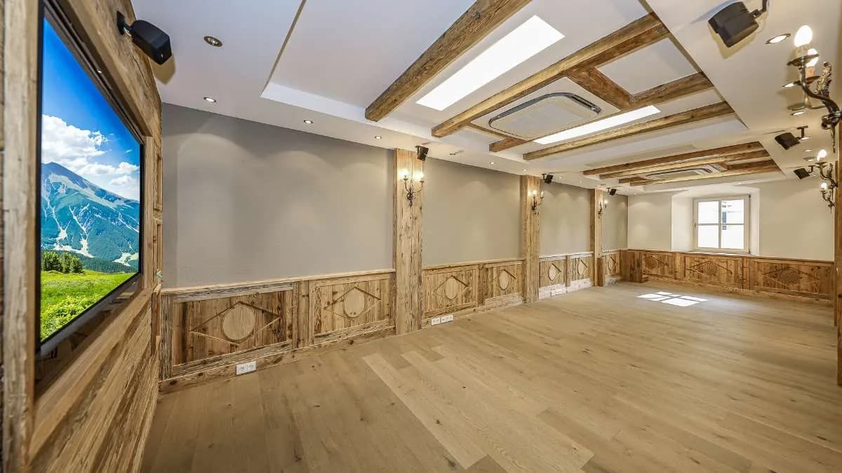 1-Zimmer-Gewerbeimmobilie mieten in Kitzbühel – 77 m², € 2.450
