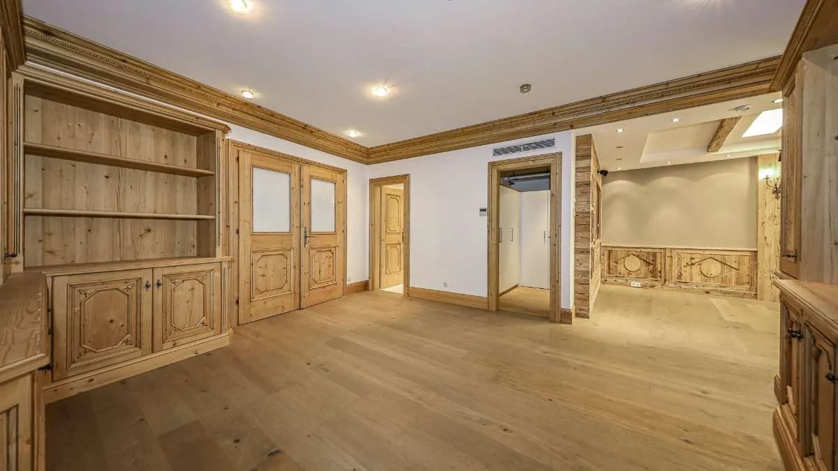 1-Zimmer-Gewerbeimmobilie mieten in Kitzbühel – 77 m², € 2.450 – Bild 5 von 17