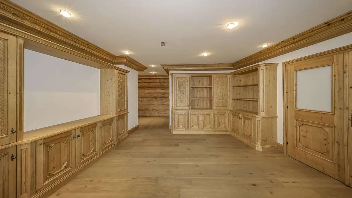1-Zimmer-Gewerbeimmobilie mieten in Kitzbühel – 77 m², € 2.450 – Bild 6 von 17