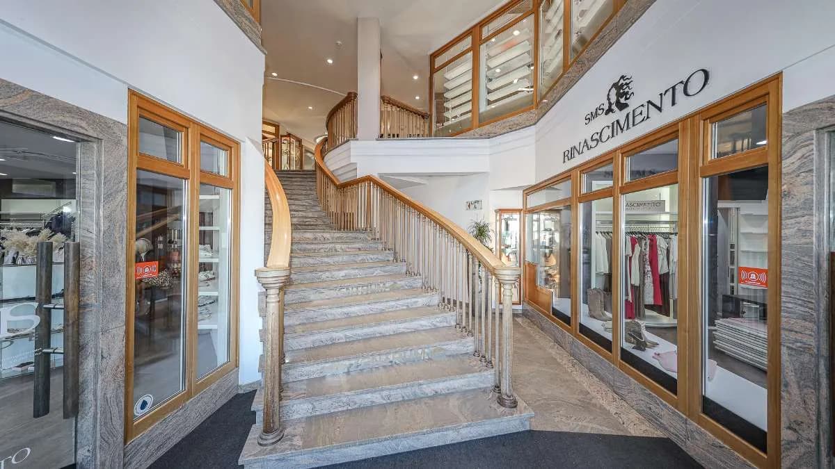 1-Zimmer-Gewerbeimmobilie mieten in Kitzbühel – 77 m², € 2.450 – Bild 13 von 17