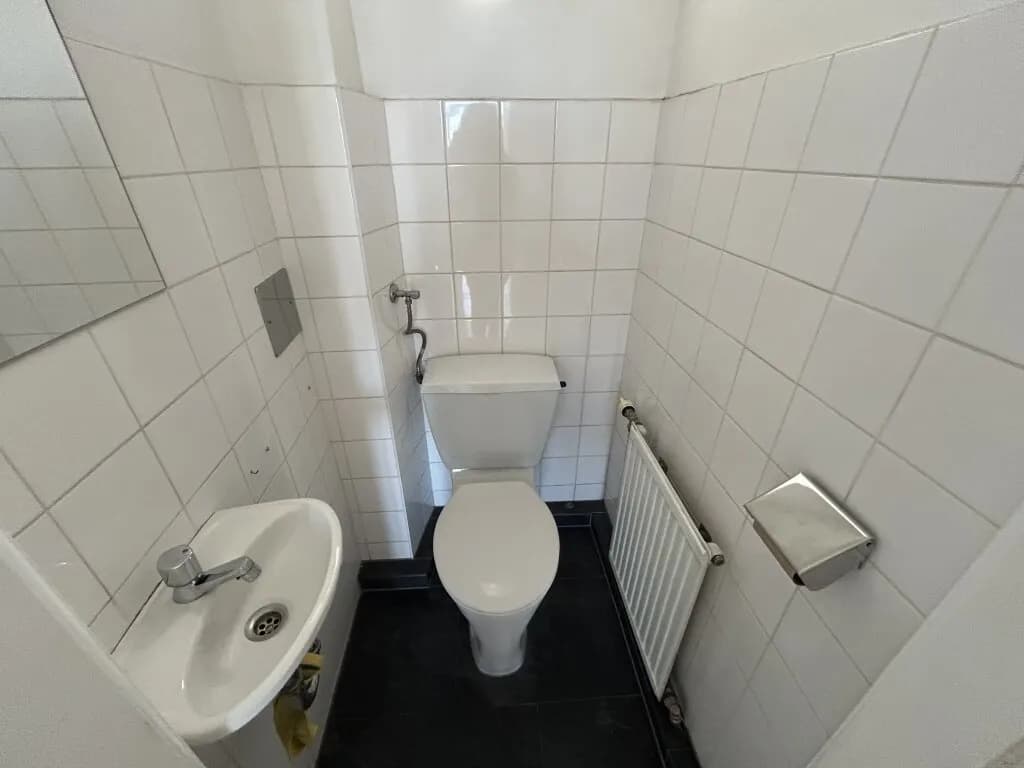 3-Zimmer-Gewerbeimmobilie mieten in Wien – 107 m², € 1.750 – Bild 10 von 11
