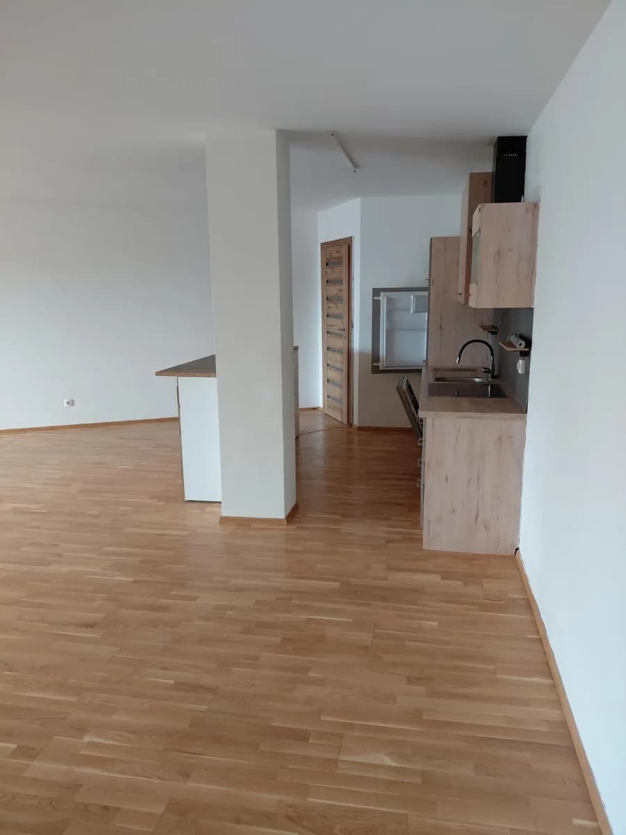 2-Zimmer-Wohnung mieten in Wien – 81 m², € 1.150 – Bild 3 von 14