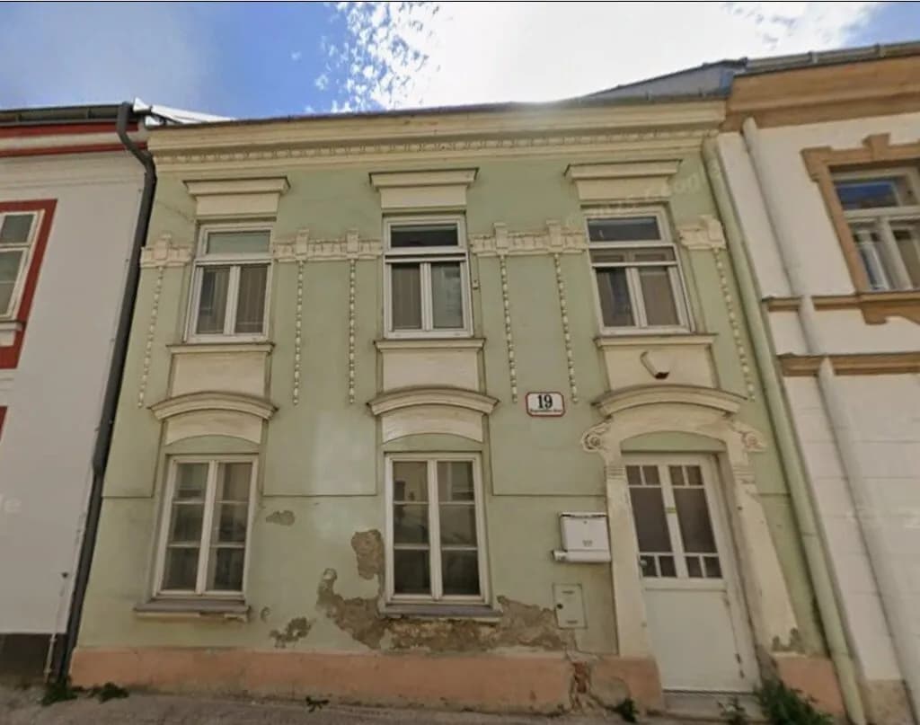 Immobilie kaufen in Wiener Neustadt – 145 m², € 390.000