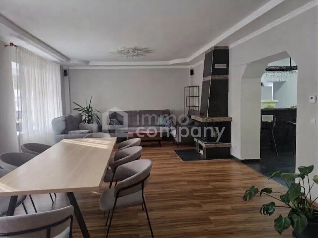 6-Zimmer-Haus kaufen in Neunkirchen – 240 m², € 580.000 – Bild 3 von 14
