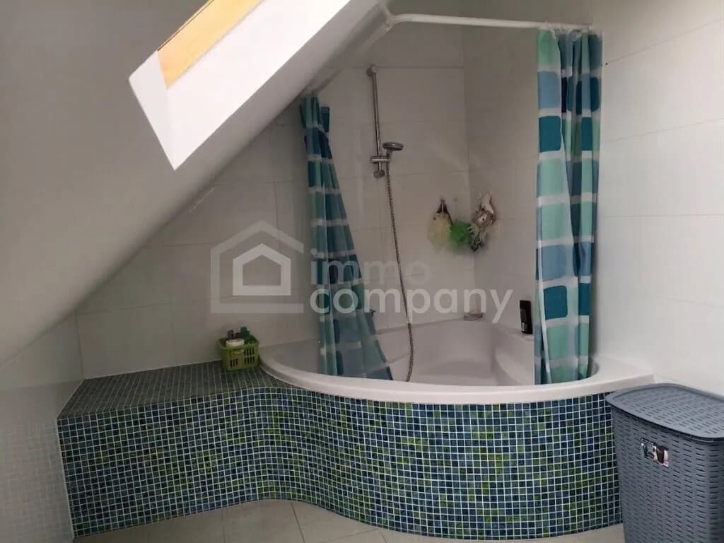 6-Zimmer-Haus kaufen in Neunkirchen – 240 m², € 580.000 – Bild 10 von 14