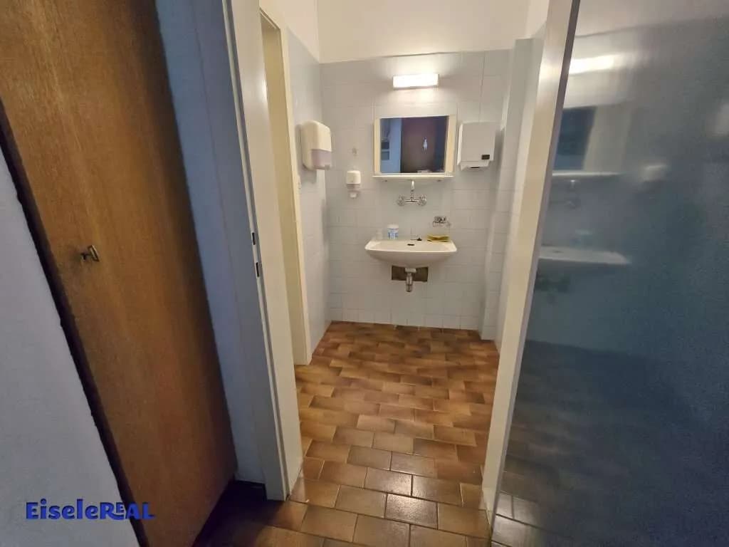 5-Zimmer-Gewerbeimmobilie mieten in Wien – 190 m², € 1.785 – Bild 13 von 15