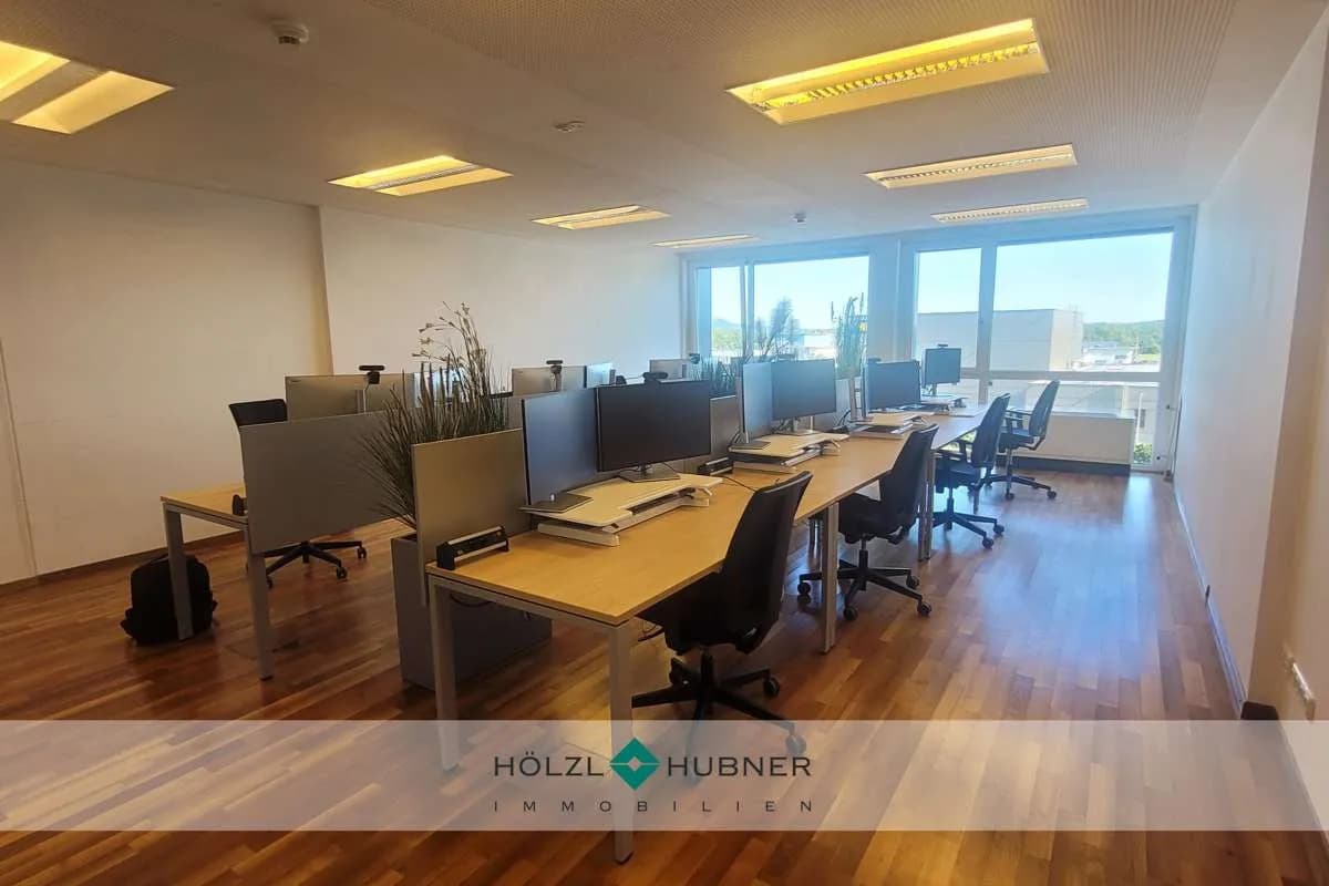 Gewerbeimmobilie mieten in Salzburg-Umgebung – 404 m², € 6.657
