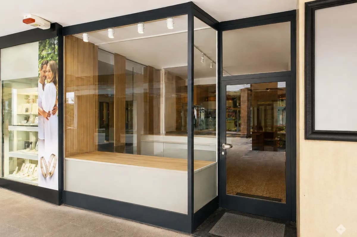 Gewerbeimmobilie mieten in Salzburg Stadt – 48 m², € 2.888 – Bild 2 von 7