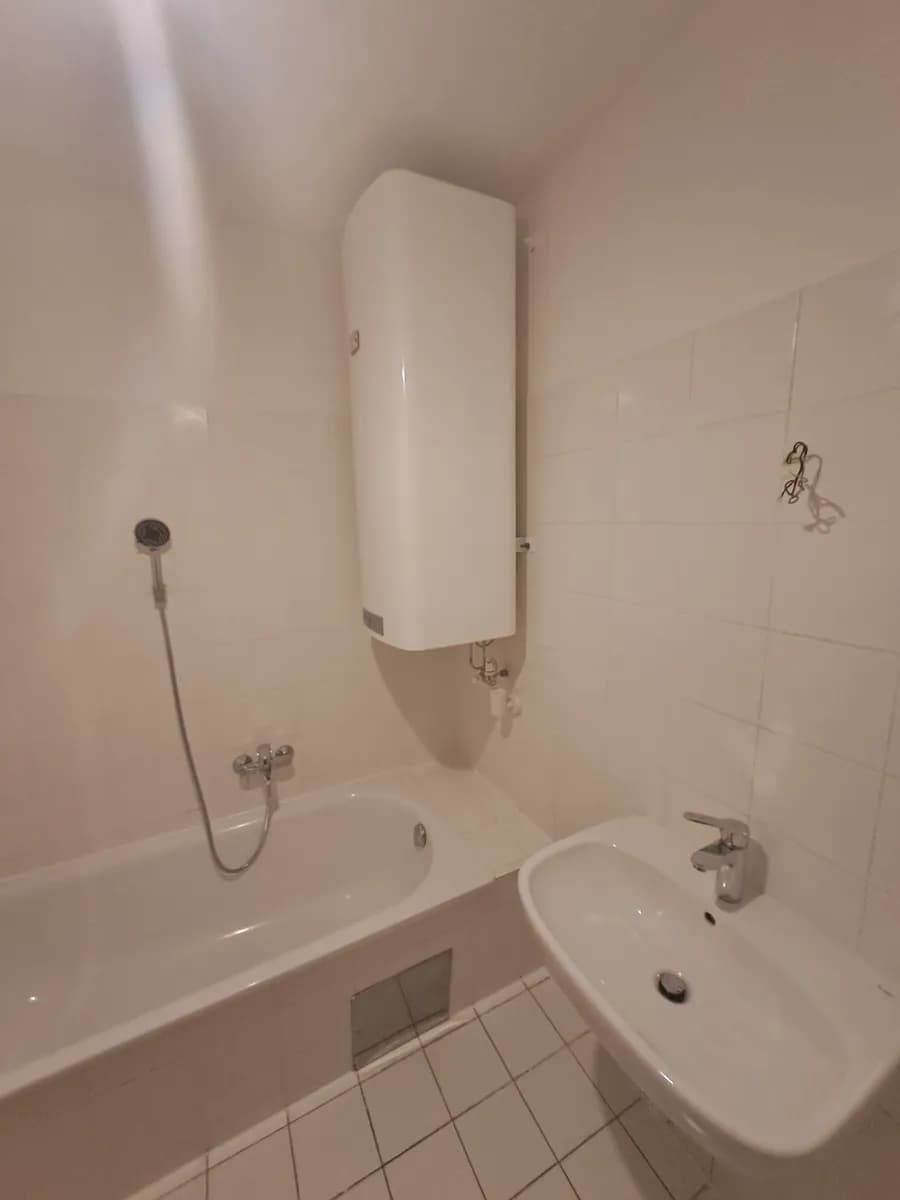 3-Zimmer-Wohnung mieten in Amstetten – 74,87 m², € 683 – Bild 3 von 9