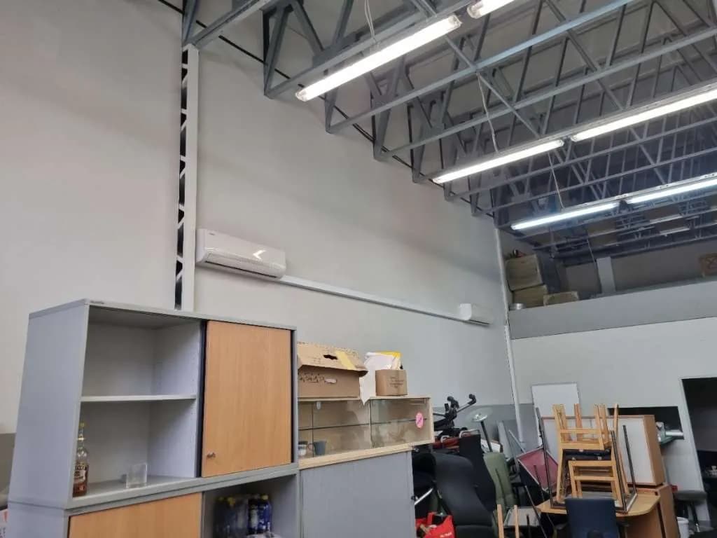 3-Zimmer-Gewerbeimmobilie mieten in Bruck an der Leitha – 124 m², € 2.200 – Bild 3 von 8