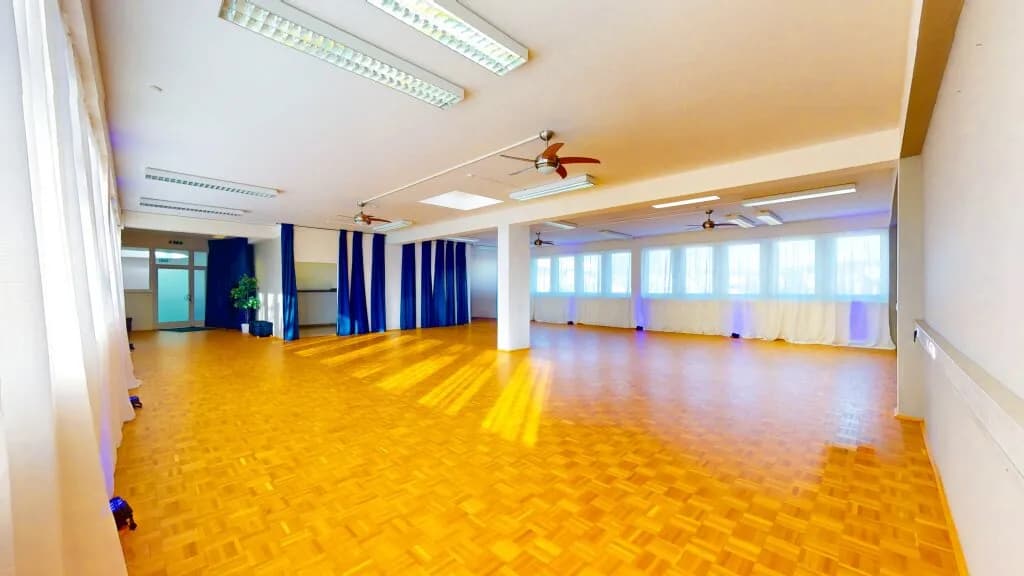 Gewerbeimmobilie mieten in Klagenfurt – 170,3 m², € 1.799