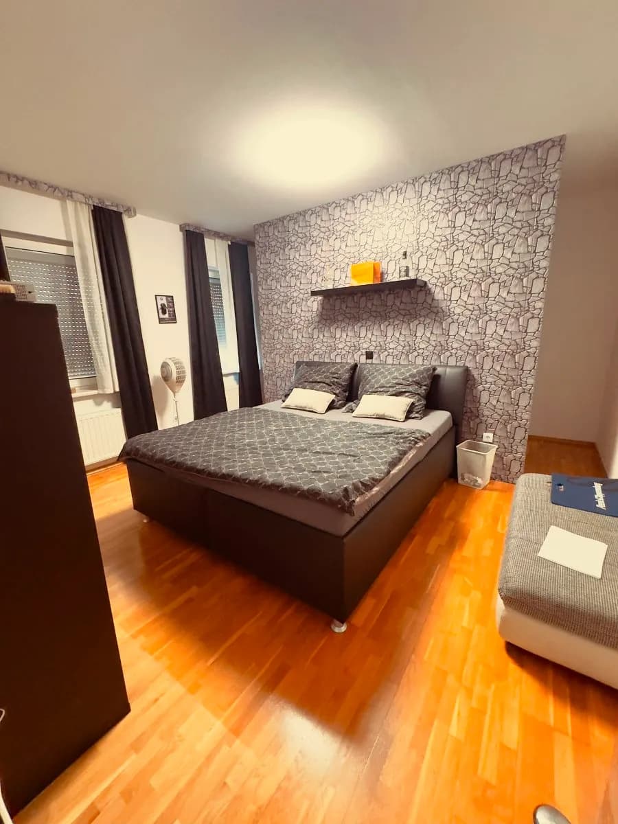9-Zimmer-Gewerbeimmobilie mieten in Mödling – 280 m², € 2.650 – Bild 8 von 22