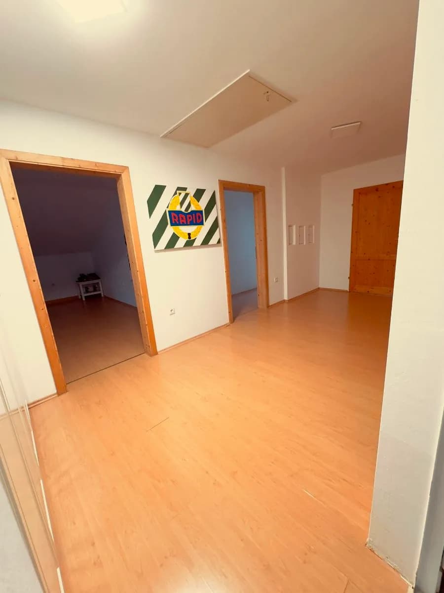 9-Zimmer-Gewerbeimmobilie mieten in Mödling – 280 m², € 2.650 – Bild 12 von 22